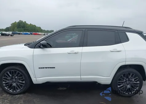 2022 Jeep Compass High Altitude 4X4 z USA, uszkodzony, nr VIN 3C4NJDCB1NT128653